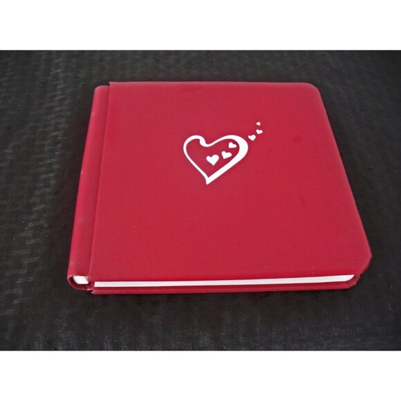 CREATIVE MEMORIES SCRAPBOOK ALBUM 7x7 Red Heart with pages, New - Picture 1 of 3